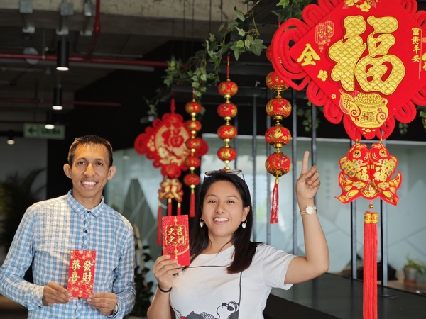 【新春走基層】濃濃年味暖人心，海外職工共迎春